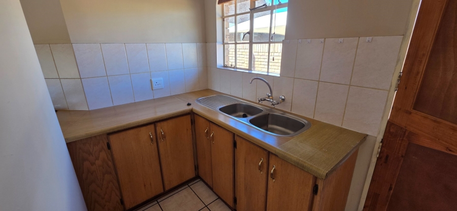 2 Bedroom Property for Sale in Heuwelsig Free State